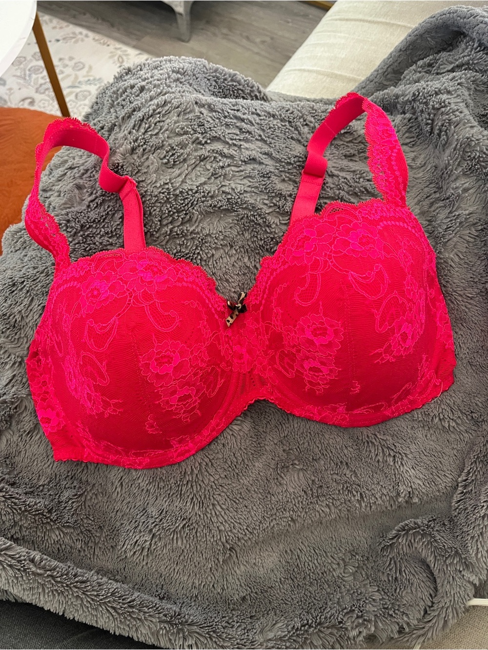 Prima Donna Vibrant Fuchsia Lace Underwire Bra